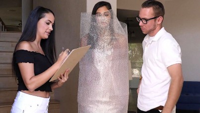Activate Me – Sofi Ryan, Gianna Dior