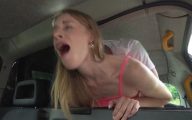 Nikki Riddle – Quick Fuck Before The Festival